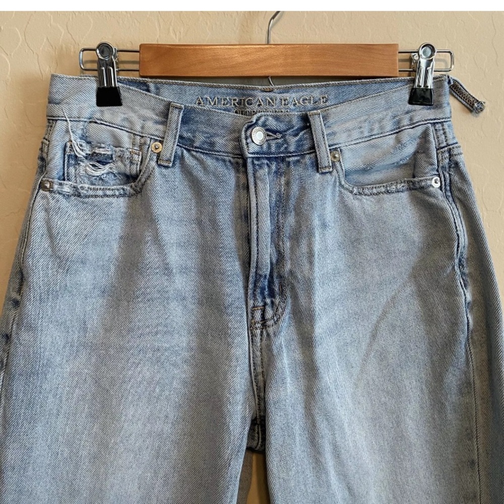 American Eagle Mom Jeans